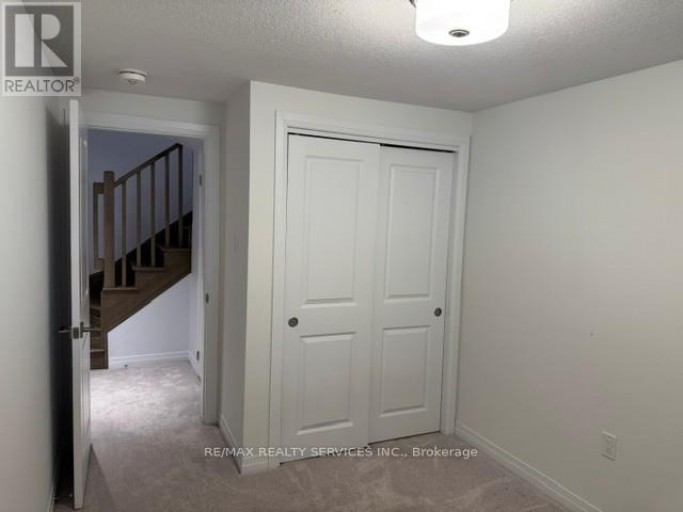 1 - 15 FIELDRIDGE CRESCENT, Brampton (Sandringham-Wellington North), Ontario, L6R4G6