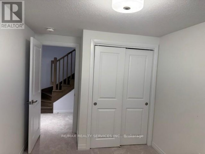 1 - 15 FIELDRIDGE CRESCENT, Brampton (Sandringham-Wellington North), Ontario, L6R4G6