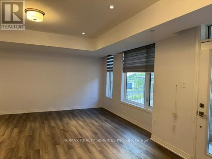 1 - 15 FIELDRIDGE CRESCENT, Brampton (Sandringham-Wellington North), Ontario, L6R4G6
