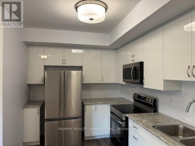 1 - 15 FIELDRIDGE CRESCENT, Brampton (Sandringham-Wellington North), Ontario, L6R4G6