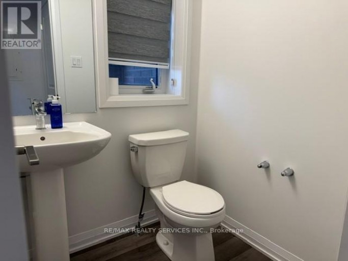1 - 15 FIELDRIDGE CRESCENT, Brampton (Sandringham-Wellington North), Ontario, L6R4G6