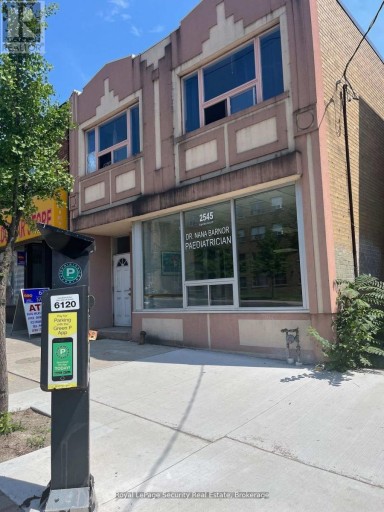 2545 EGLINTON AVENUE W, Toronto (Keelesdale-Eglinton West), Ontario, M6M1T2