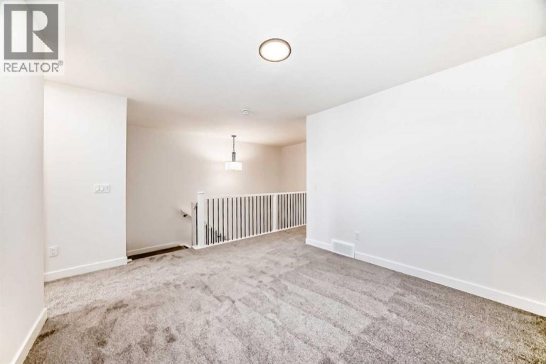 109 Heritage Park, Cochrane, Alberta, T4C3N1