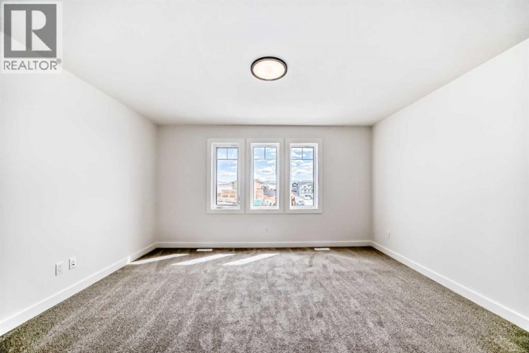 109 Heritage Park, Cochrane, Alberta, T4C3N1