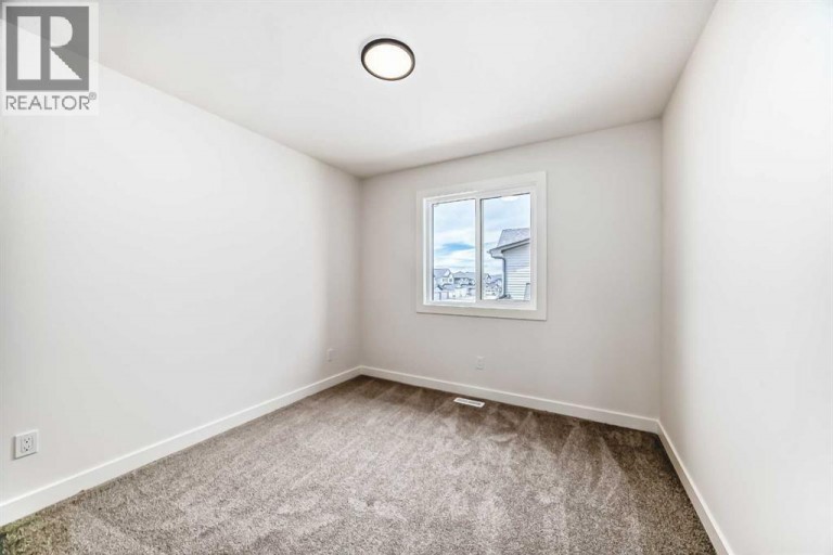 109 Heritage Park, Cochrane, Alberta, T4C3N1