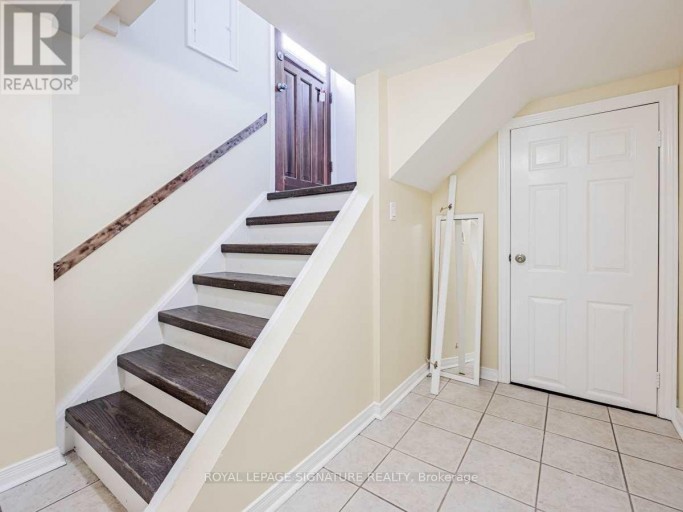 BSMT - 87 WATSON STREET, Toronto (Highland Creek), Ontario, M1C1E2