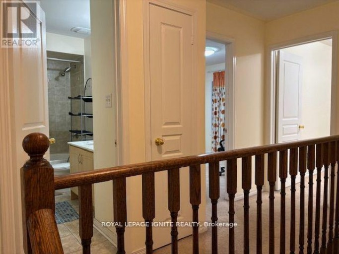 11 CURRAN HALL CRESCENT, Toronto (Morningside), Ontario, M1G0A1