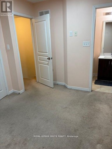 11 CURRAN HALL CRESCENT, Toronto (Morningside), Ontario, M1G0A1