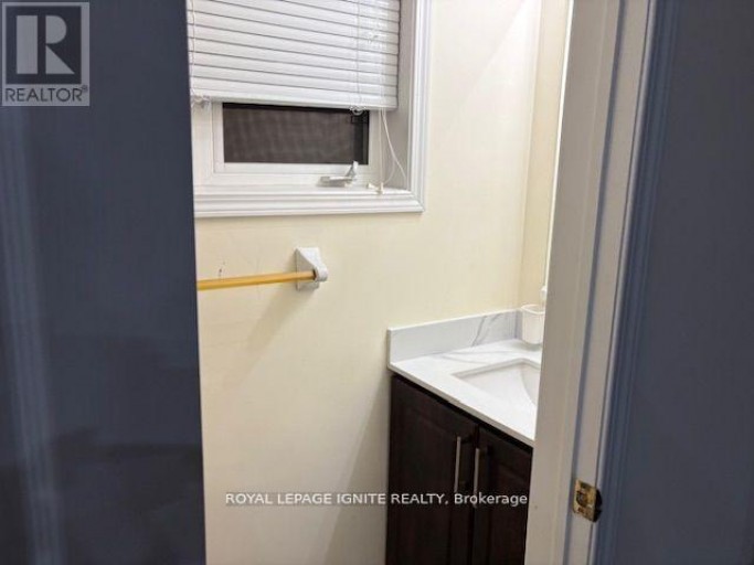 11 CURRAN HALL CRESCENT, Toronto (Morningside), Ontario, M1G0A1