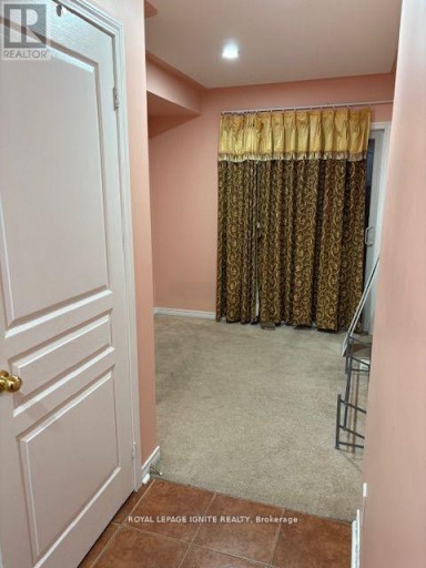11 CURRAN HALL CRESCENT, Toronto (Morningside), Ontario, M1G0A1