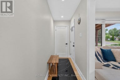 40 DEVONSHIRE DRIVE Brampton (Southgate) Ontario photo 5