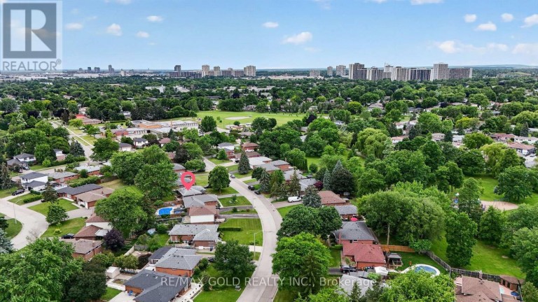 40 DEVONSHIRE DRIVE, Brampton (Southgate), Ontario, L6T3G3