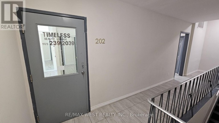 202 - 174 HARWOOD AVENUE, Ajax (South West), Ontario, L1S2H6