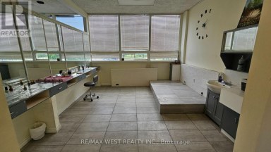 202 - 174 HARWOOD AVENUE Ajax (South West) Ontario photo 4