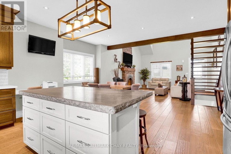 1573 COUNTY 6 ROAD S, Springwater, Ontario, L0L1P0