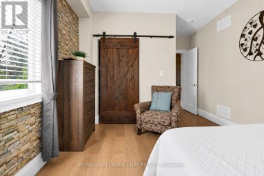 1573 COUNTY 6 ROAD S Springwater Ontario photo 18
