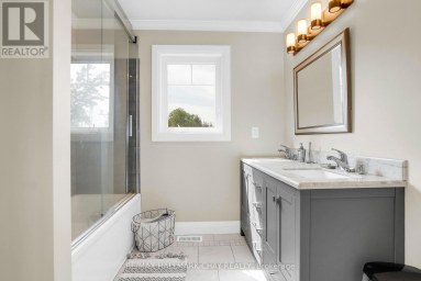 1573 COUNTY 6 ROAD S Springwater Ontario photo 24