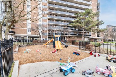 504 - 8 PARK VISTA DRIVE Toronto (O'Connor-Parkview) Ontario photo 2