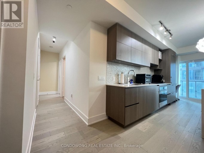 3801 - 1 YORKVILLE AVENUE, Toronto (Annex), Ontario, M4W0B1