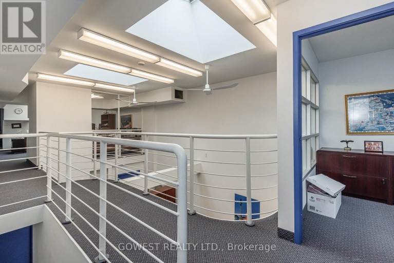 2 &3 FLOOR - 141 RONCESVALLES AVENUE, Toronto (Roncesvalles), Ontario, M6R2L2