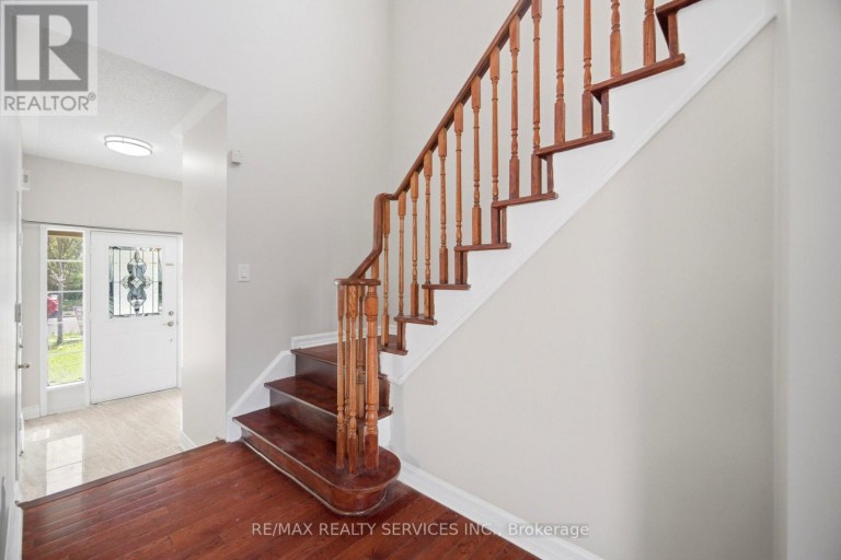 249 SUNNY MEADOW BOULEVARD, Brampton (Sandringham-Wellington), Ontario, L6R2Y4