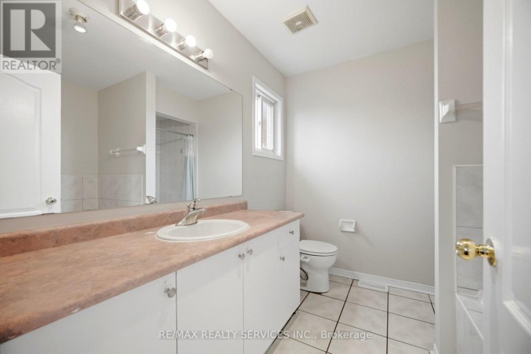 249 SUNNY MEADOW BOULEVARD, Brampton (Sandringham-Wellington), Ontario, L6R2Y4