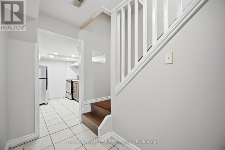 249 SUNNY MEADOW BOULEVARD, Brampton (Sandringham-Wellington), Ontario, L6R2Y4