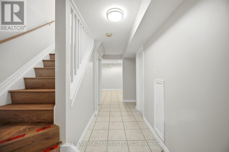 249 SUNNY MEADOW BOULEVARD, Brampton (Sandringham-Wellington), Ontario, L6R2Y4