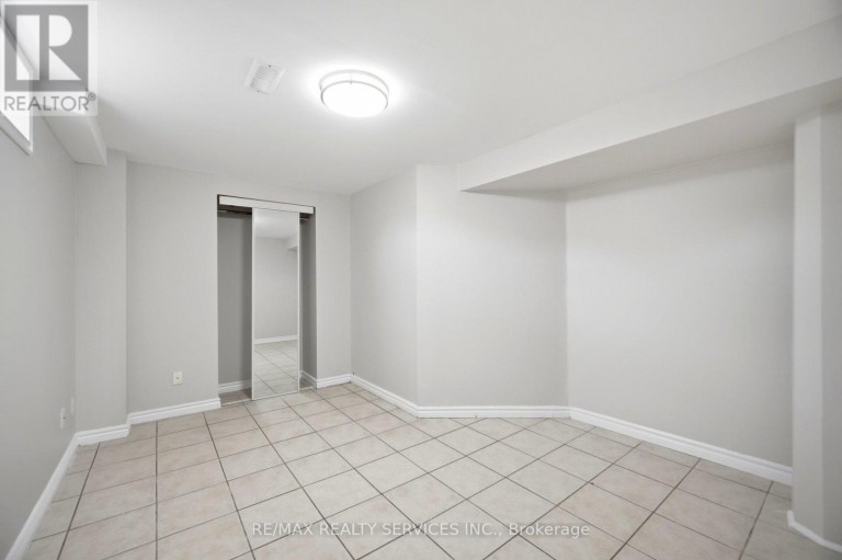 249 SUNNY MEADOW BOULEVARD, Brampton (Sandringham-Wellington), Ontario, L6R2Y4