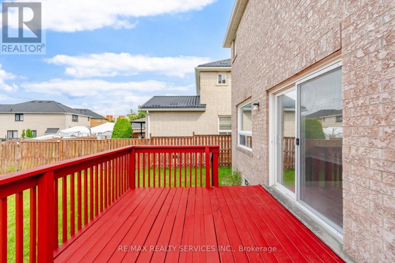 249 SUNNY MEADOW BOULEVARD, Brampton (Sandringham-Wellington), Ontario, L6R2Y4