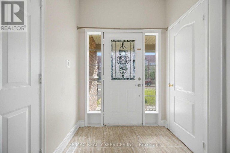 249 SUNNY MEADOW BOULEVARD, Brampton (Sandringham-Wellington), Ontario, L6R2Y4
