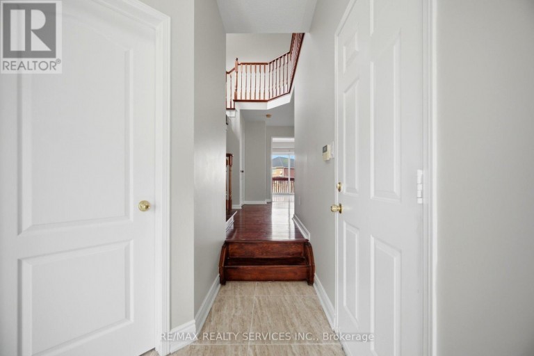 249 SUNNY MEADOW BOULEVARD, Brampton (Sandringham-Wellington), Ontario, L6R2Y4