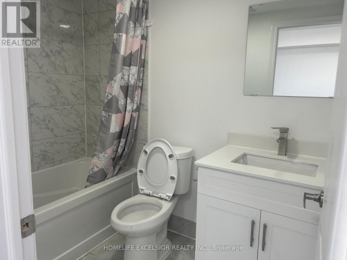 UNIT 6 - 3 SIMCOE STREET S, Oshawa (Central), Ontario, L1H1A9