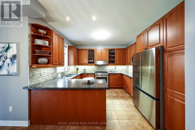 140 HUMBER FOREST COURT, Vaughan (Sonoma Heights), Ontario, L4H2V2