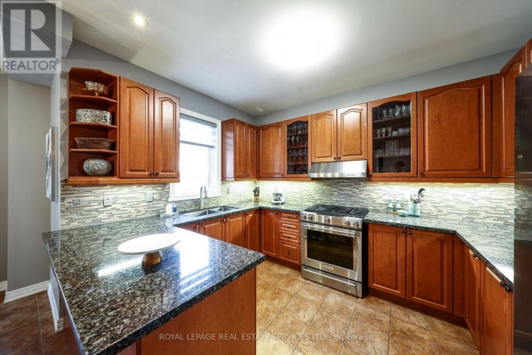 140 HUMBER FOREST COURT, Vaughan (Sonoma Heights), Ontario, L4H2V2