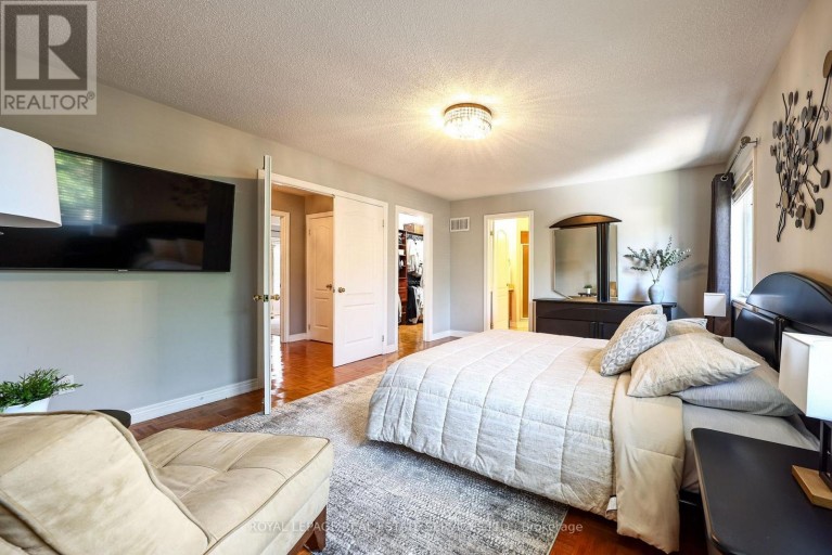 140 HUMBER FOREST COURT, Vaughan (Sonoma Heights), Ontario, L4H2V2
