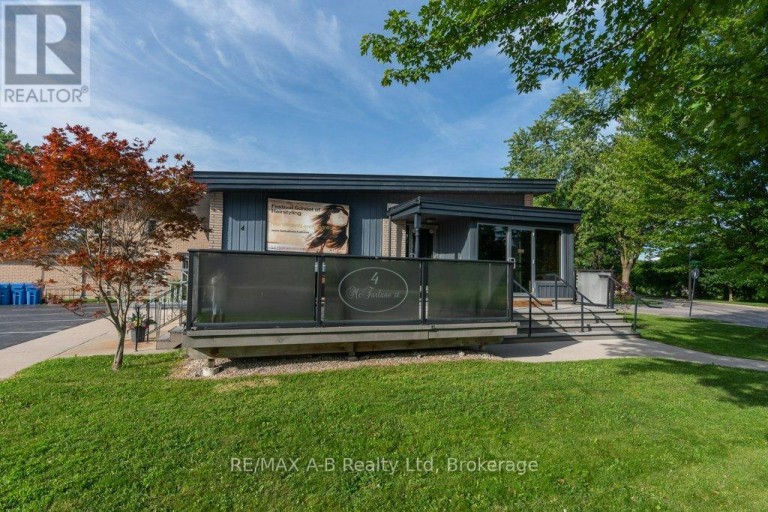 4 Mc Farlane Street, Stratford, Ontario (id X13486212)