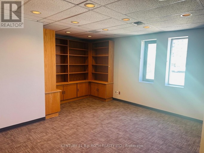 301,302,303 - 34 SIMCOE STREET, Barrie (City Centre), Ontario, L4N6T4