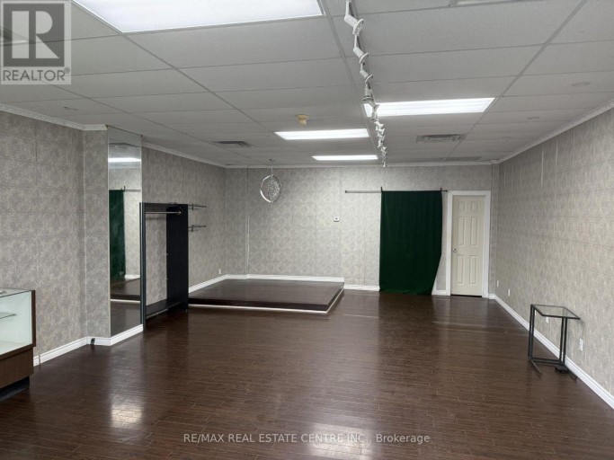 35 - 9129 DERRY ROAD, Milton (CL Clarke), Ontario, L9T7Z1