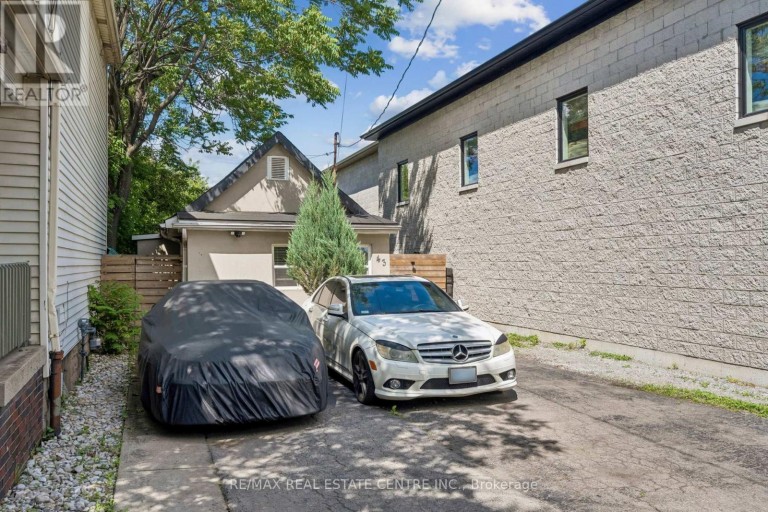 43 WHITFIELD AVENUE, Hamilton (Industrial Sector), Ontario, L8L4B5