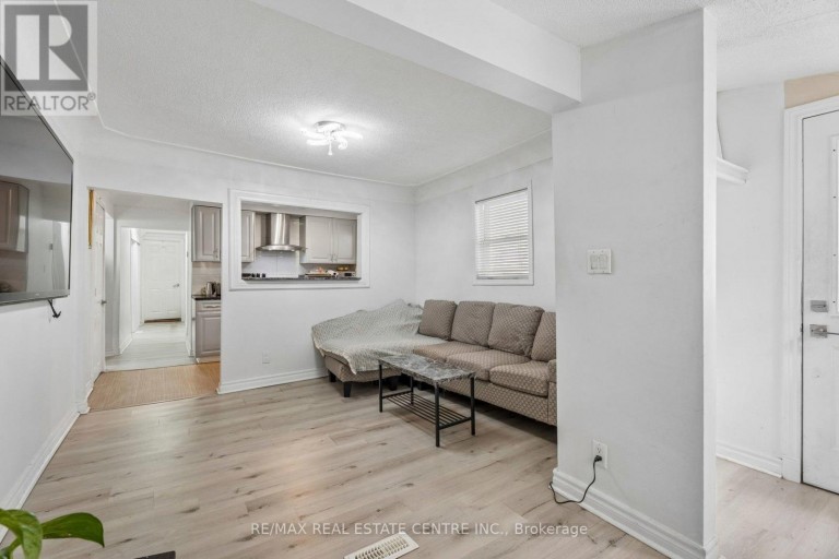 43 WHITFIELD AVENUE, Hamilton (Industrial Sector), Ontario, L8L4B5