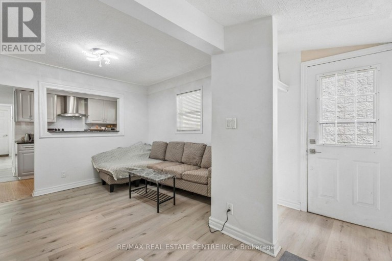 43 WHITFIELD AVENUE, Hamilton (Industrial Sector), Ontario, L8L4B5