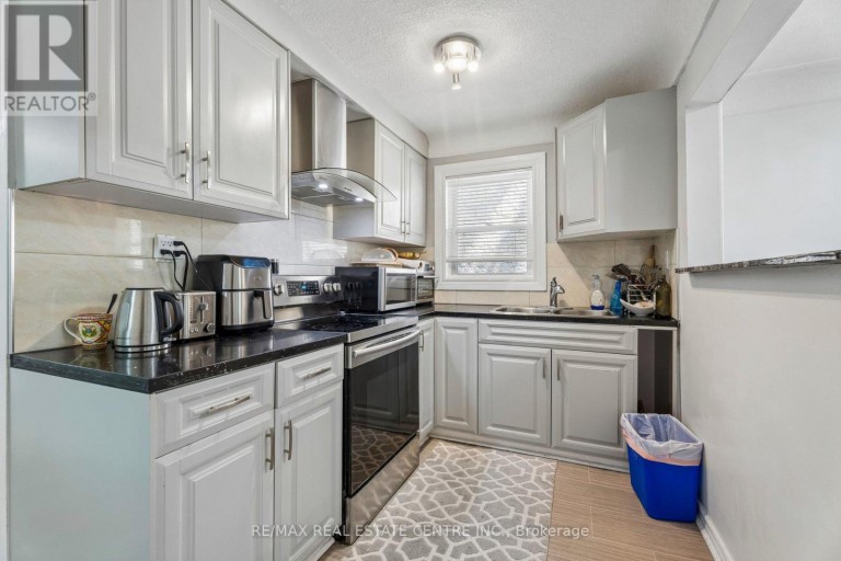 43 WHITFIELD AVENUE, Hamilton (Industrial Sector), Ontario, L8L4B5