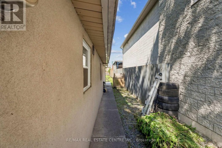 43 WHITFIELD AVENUE, Hamilton (Industrial Sector), Ontario, L8L4B5