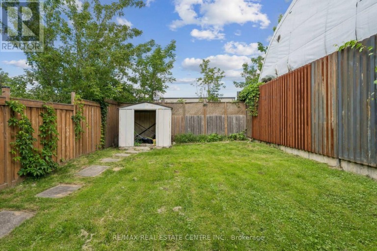 43 WHITFIELD AVENUE, Hamilton (Industrial Sector), Ontario, L8L4B5