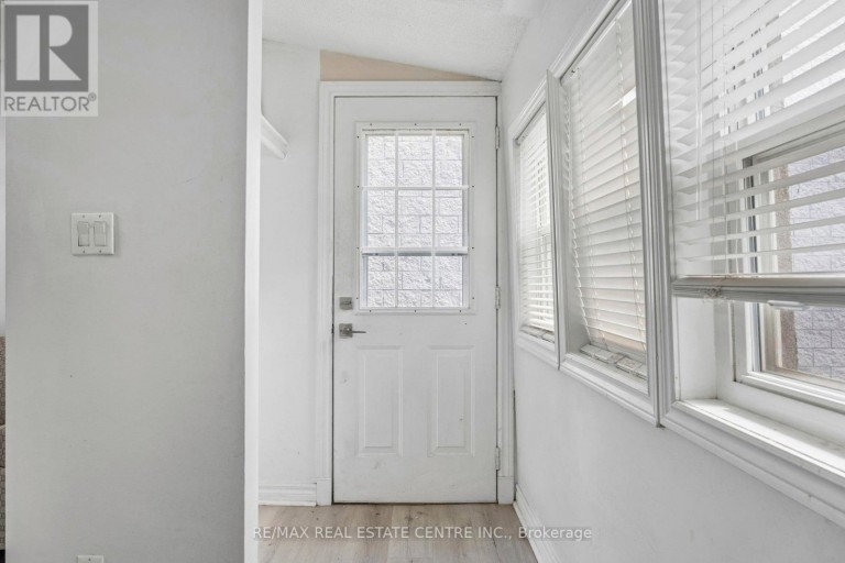 43 WHITFIELD AVENUE, Hamilton (Industrial Sector), Ontario, L8L4B5