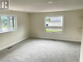 UPPER - 161 CHARLOTTE STREET Newmarket (Gorham-College Manor) Ontario photo 4
