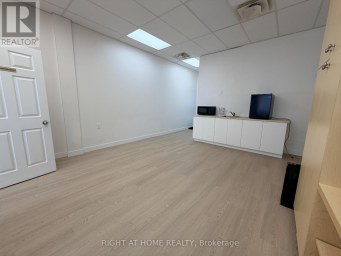 B07 - 4779 STEELES AVENUE E Toronto (Milliken) Ontario photo 9