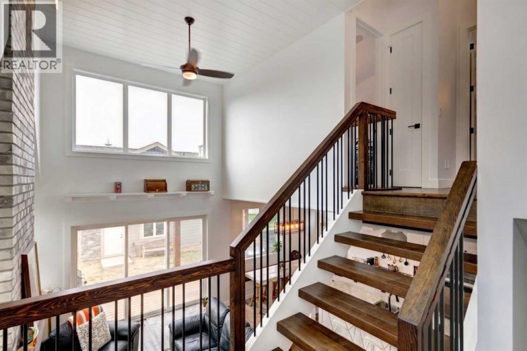 301 Cottageclub Green, Rural Rocky View County, Alberta, T4C1B1