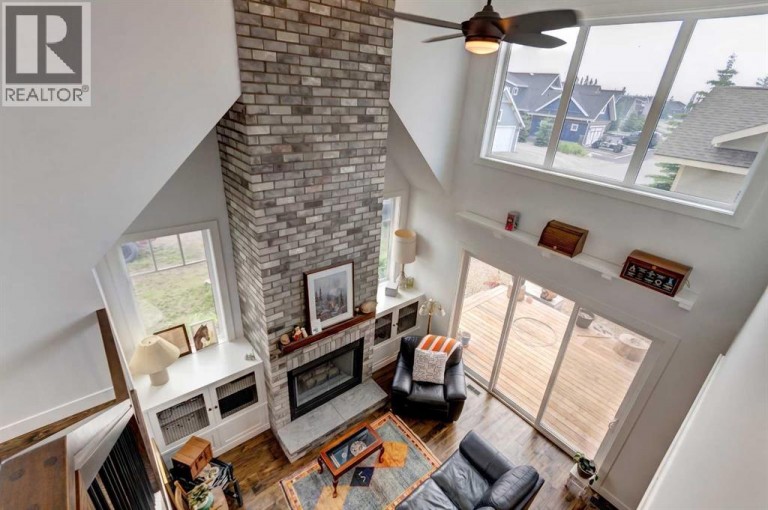 301 Cottageclub Green, Rural Rocky View County, Alberta, T4C1B1